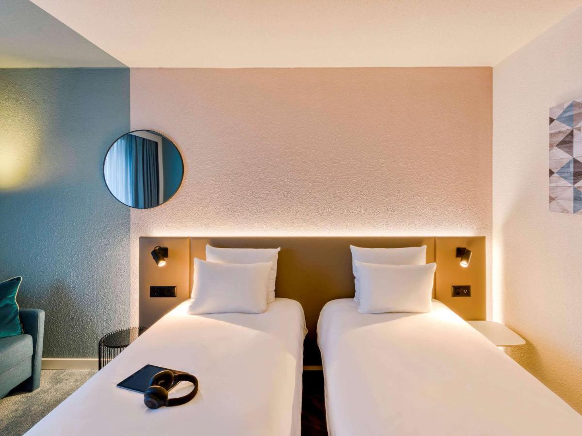 Novotel Zurich City West Esterno foto