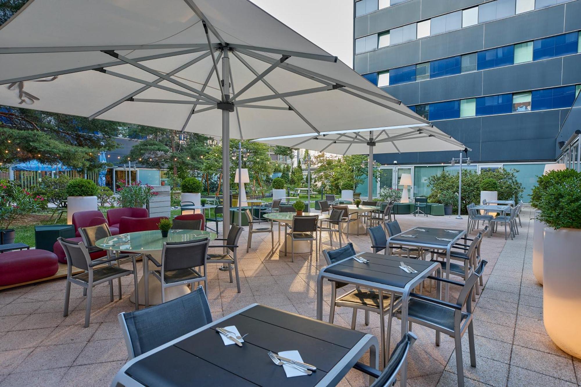 Novotel Zurich City West Esterno foto