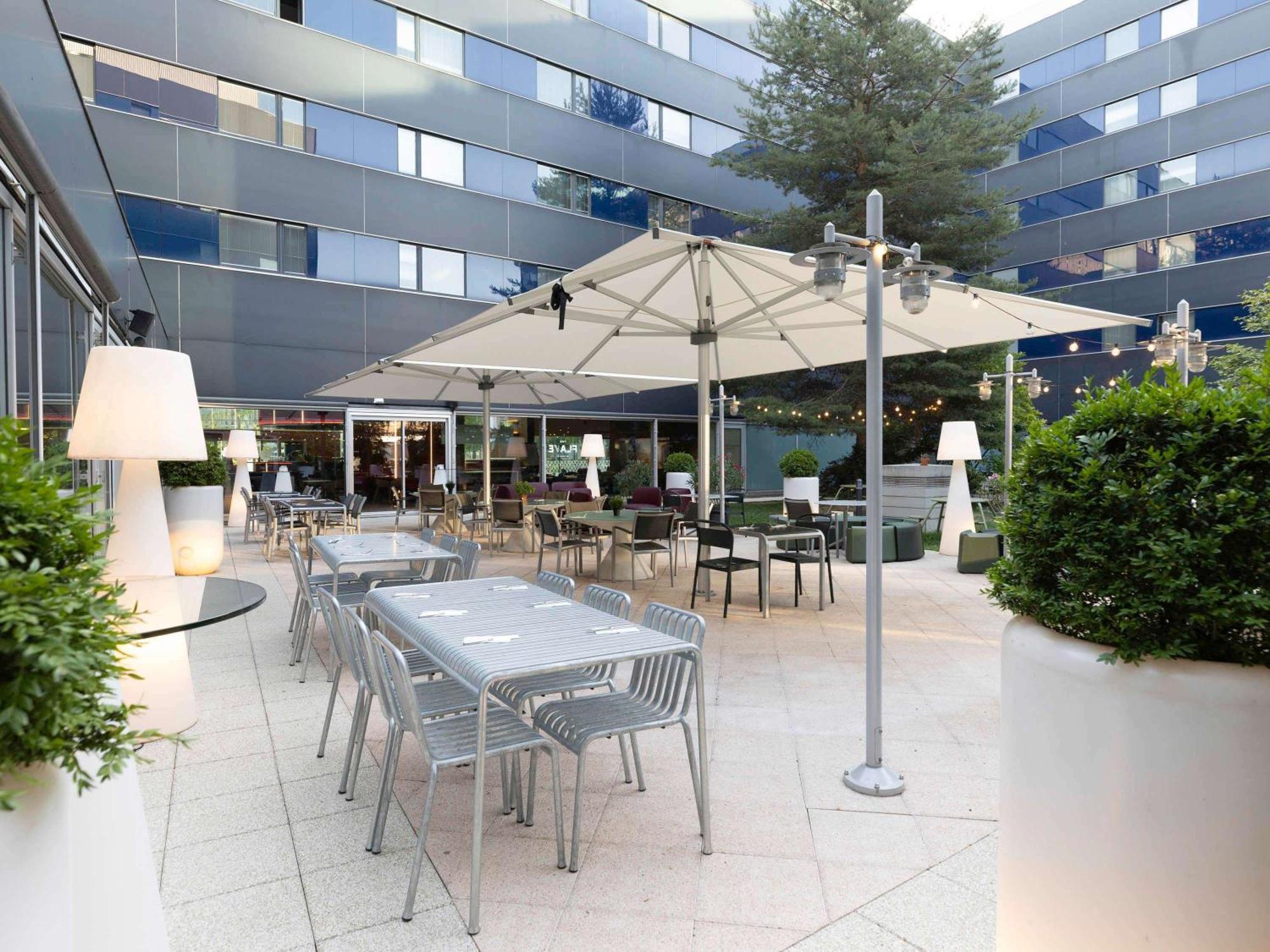 Novotel Zurich City West Esterno foto
