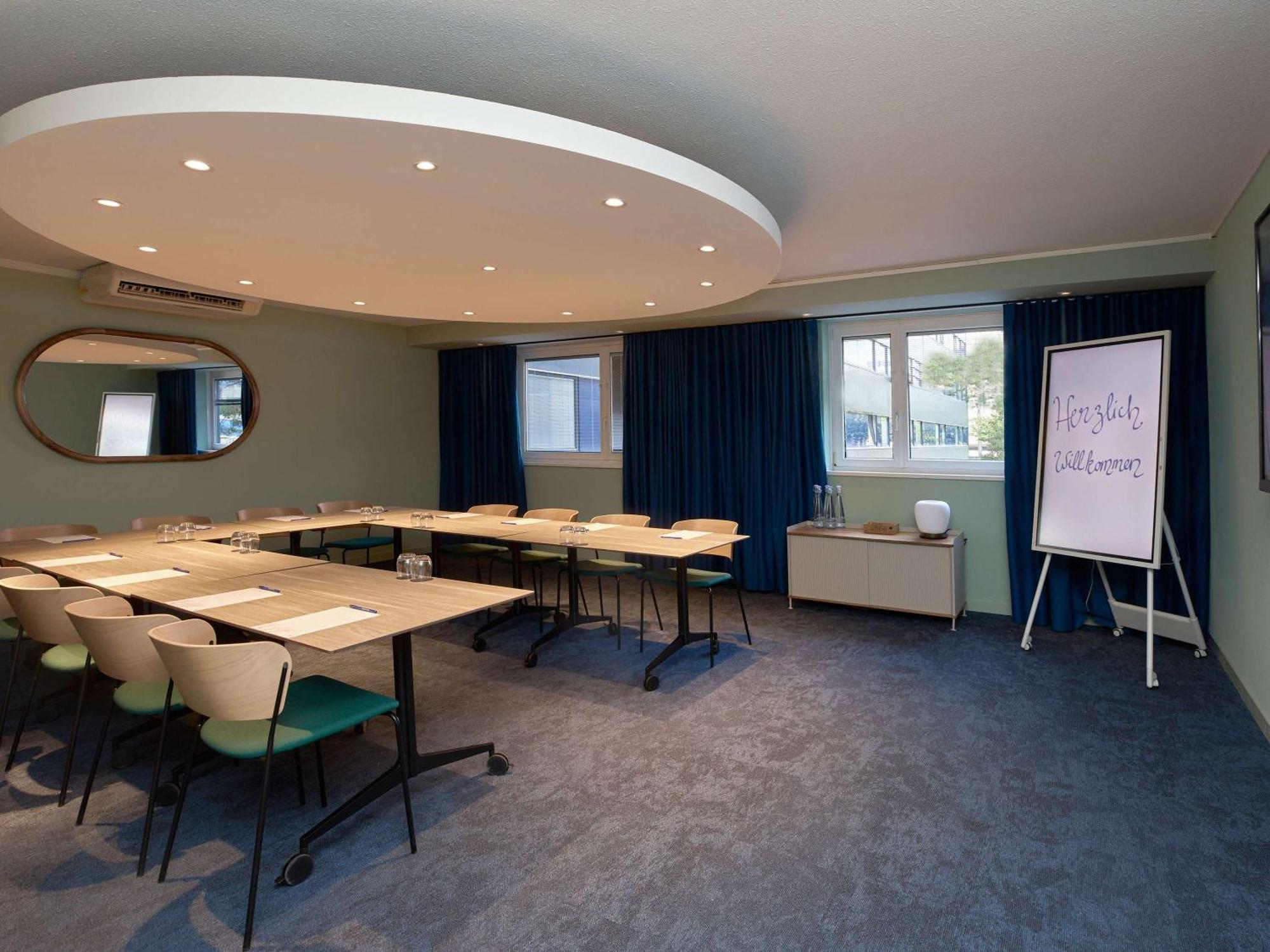 Novotel Zurich City West Esterno foto