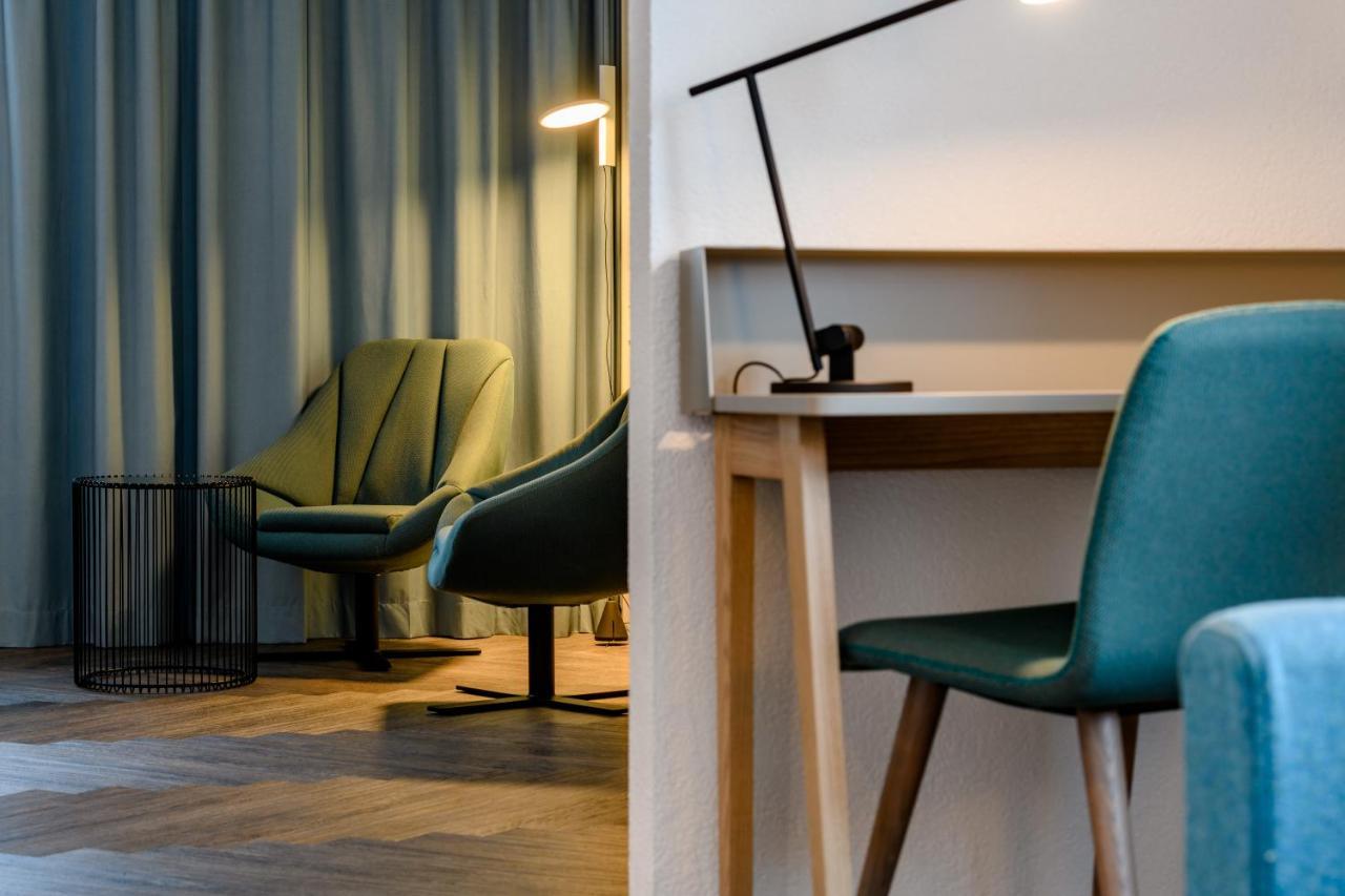 Novotel Zurich City West Esterno foto
